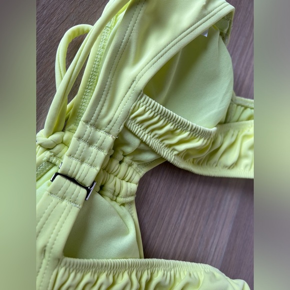 NWOT Wild Fable Bright Neon Yellow Ruched Ruffled Retro Style Cute Bikini - Picture 11 of 12